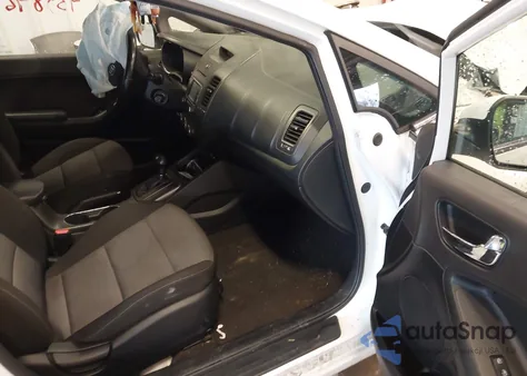 2016 Kia Forte Ex z USA, uszkodzony, nr VIN KNAFX5A81G5529300